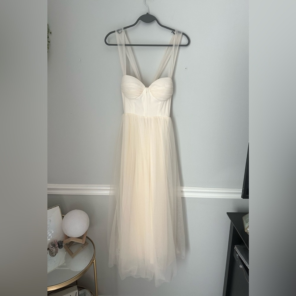 White/Cream Selfie Leslie Dress